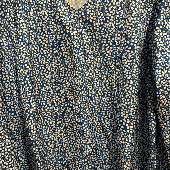 Hugoome top - Picture 2 of 5